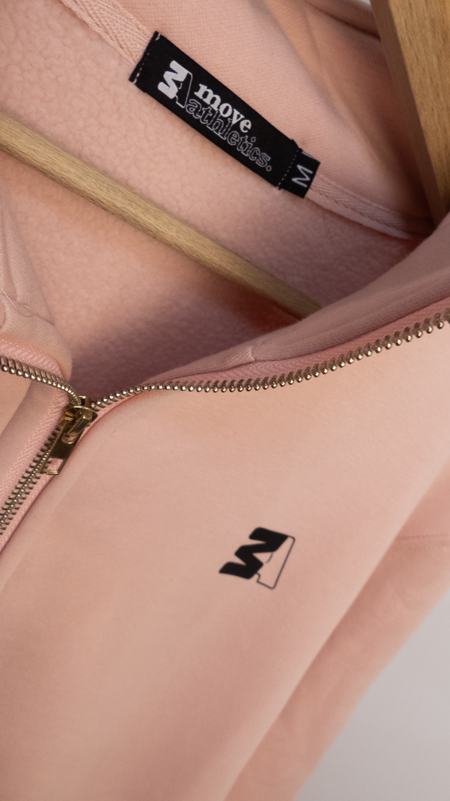 EUPHORIC. Sweat Zip Femme